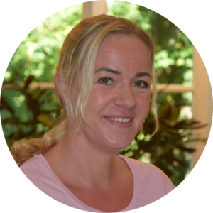 <font color="#d52d08">Team</font> <font color="#d52d08">Team</font>